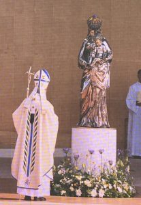Octobre : appel du Saint Père à prier le Rosaire pour la paix